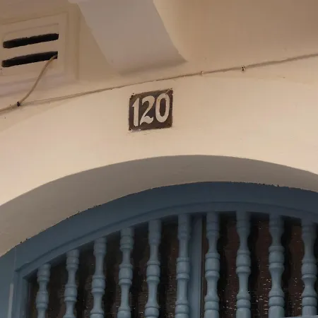 Zekka Apartment
